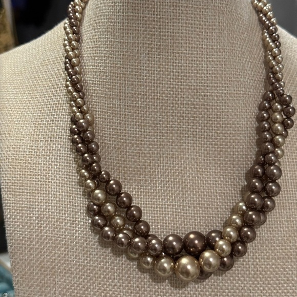 RMN Vintage Brown Triple Strand Faux Pearl Necklace - Picture 2 of 5